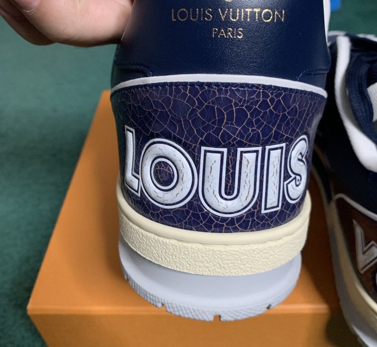 Louis Vuitton Trainer Soho Pop Up