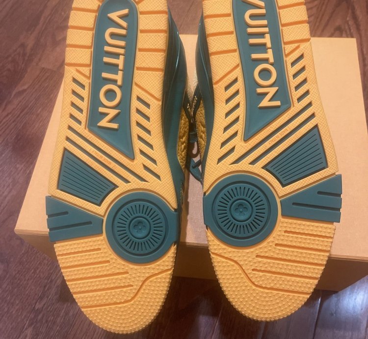 Louis Vuitton Trainers Green Orange