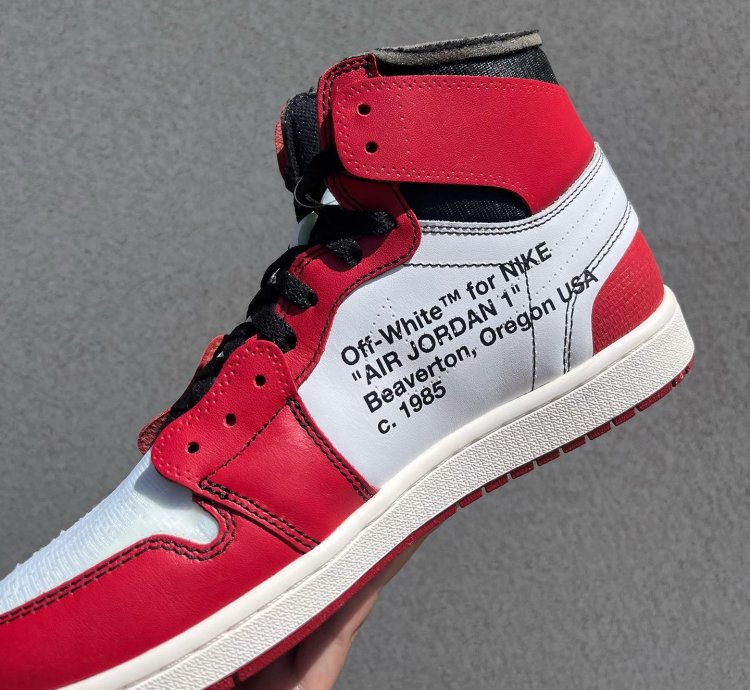 Air Jordan 1 Retro High Off-white Chicago