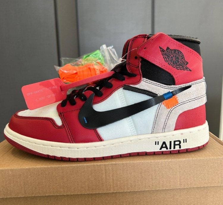 Air Jordan 1 Retro High Off-white Chicago