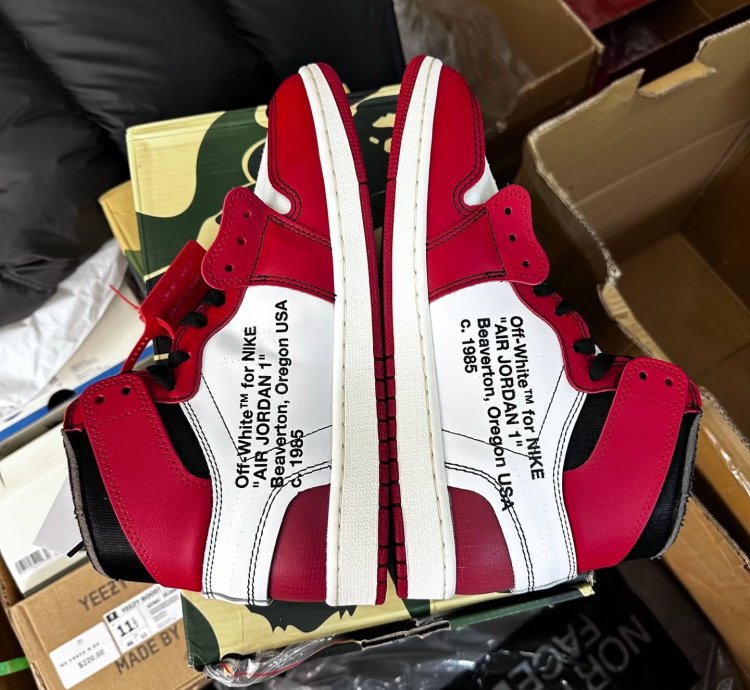 Air Jordan 1 Retro High Off-white Chicago
