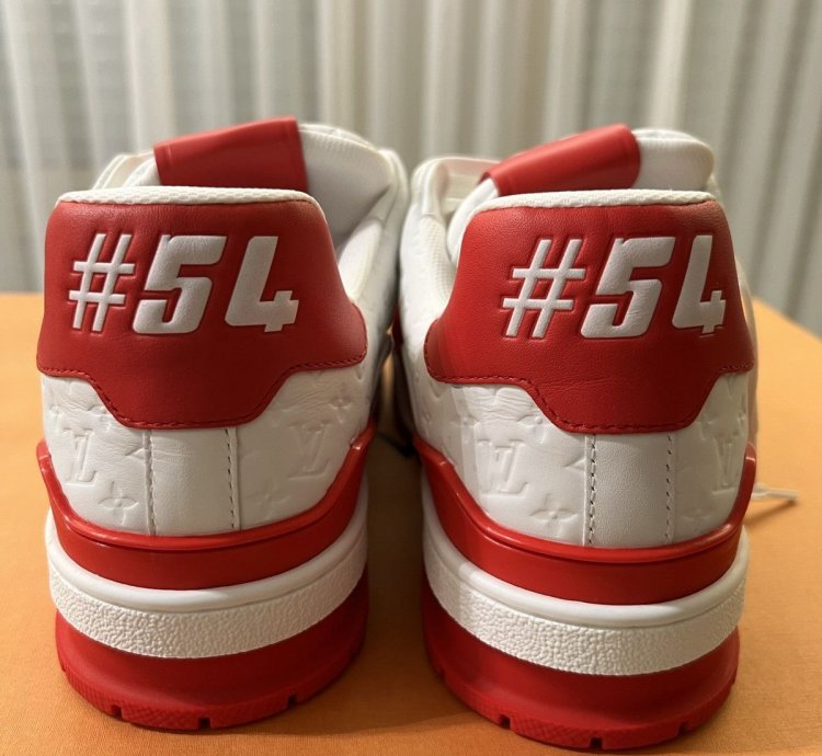 Louis Vuitton Trainers Red 54