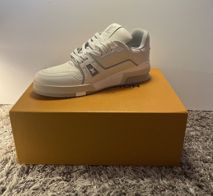 Louis Vuitton Trainers White