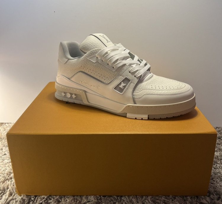 Louis Vuitton Trainers White