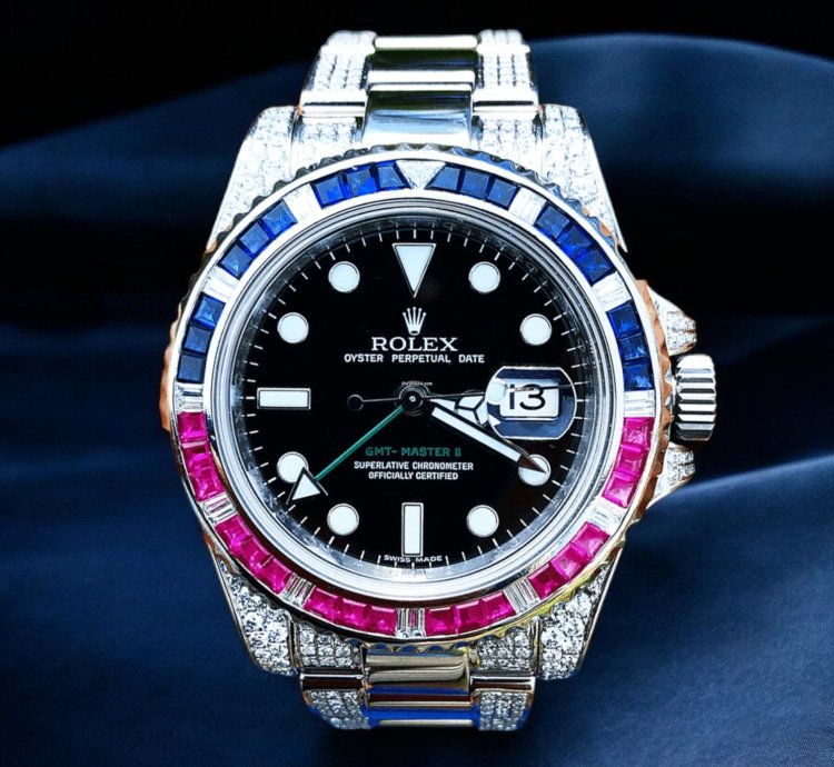 Rolex Gmt-master Ii 40 Mm Pepsi Oyster Black Dial Custom Diamond-set - Iced Out