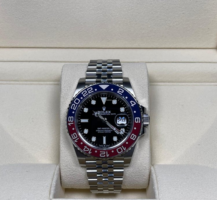 Rolex Gmt-master Ii 40mm 126710blro Pepsi Jubilee Black Dial Unworn Complete 2023