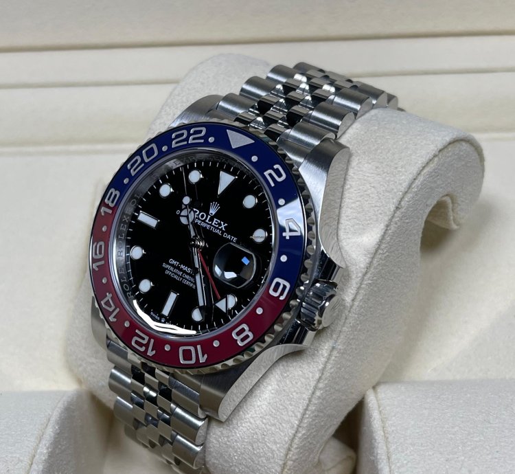 Rolex Gmt-master Ii 40mm 126710blro Pepsi Jubilee Black Dial Unworn Complete 2023