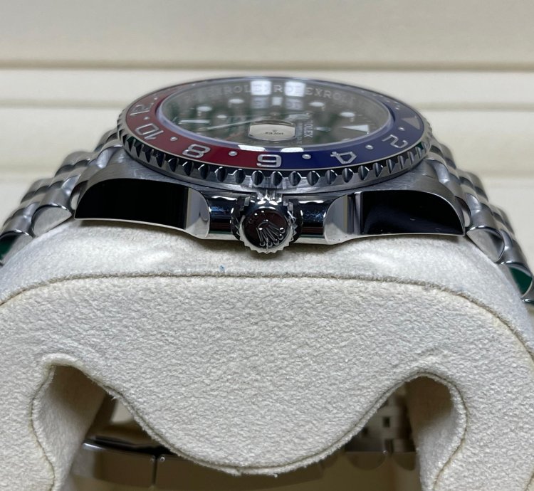 Rolex Gmt-master Ii 40mm 126710blro Pepsi Jubilee Black Dial Unworn Complete 2023