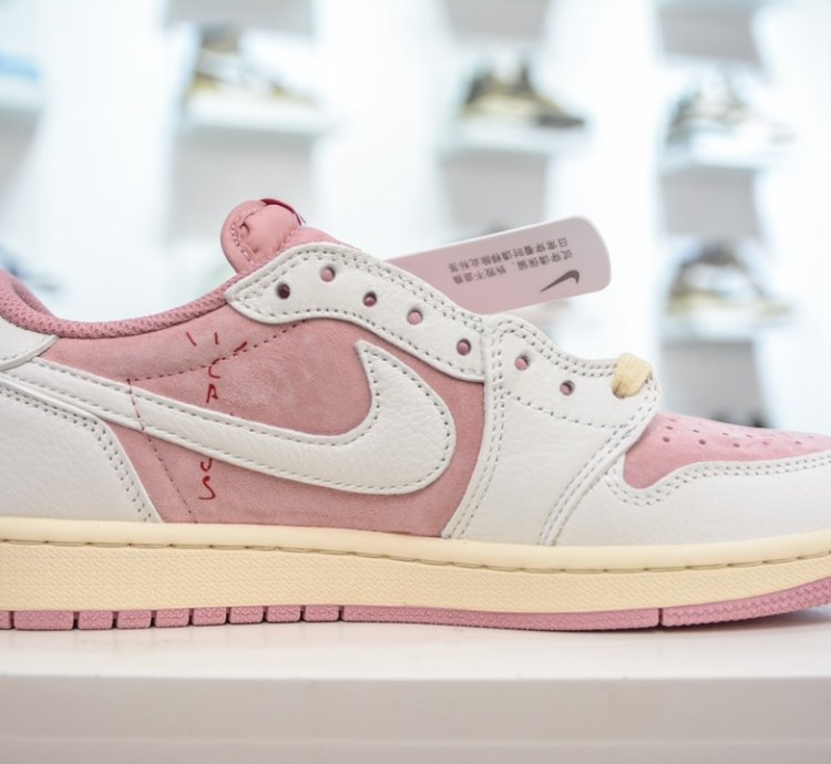 260 Travis Scott X Jordan Air Jordan 1 Low Canary Round 34g