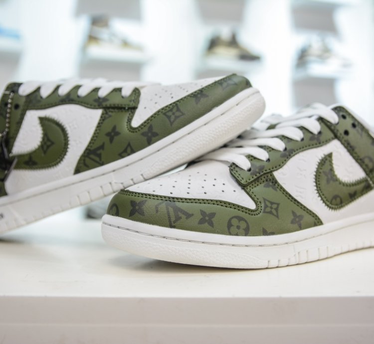 300 Lv X Nike Dunk Low Embossed White And Green Print Dq1098-362 213fd