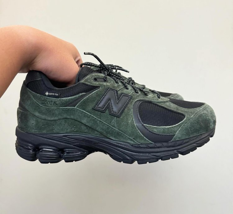 New Balance 2002r Gore-tex Jjjjound Pine