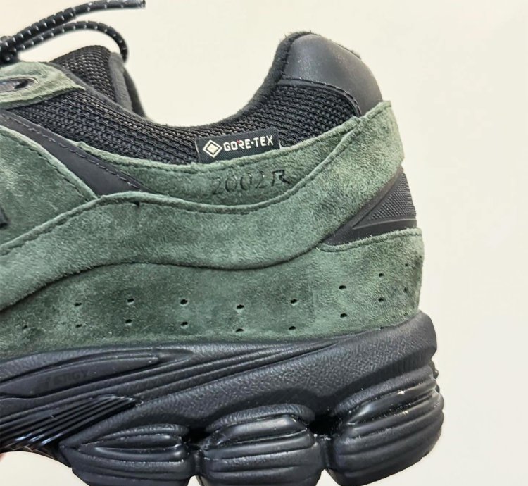 New Balance 2002r Gore-tex Jjjjound Pine