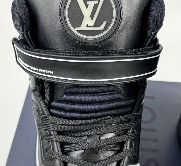 Louis Vuitton X408 Led Fiber Optic Light Up Black Sneaker