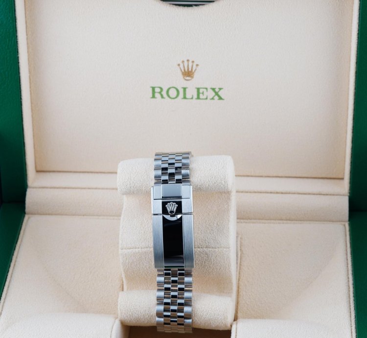 Rolex Gmt-master Ii Aka The Bruce Wayne 2024 Full Set