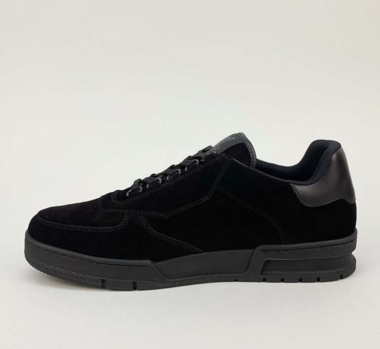 Low Top Sneaker Black Suede Lv Monogram