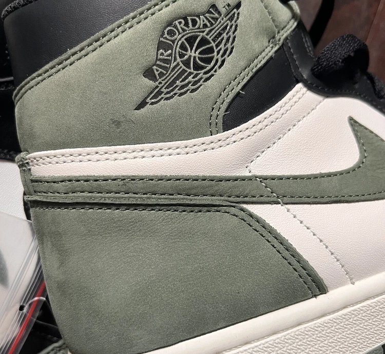 Air Jordan 1 Retro High Og clay Green