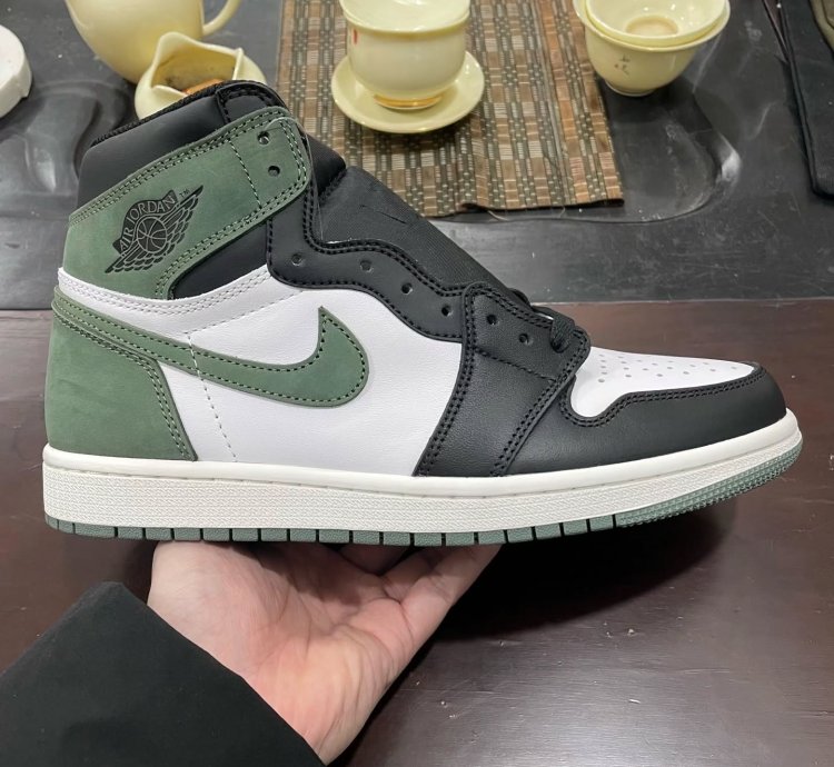 Air Jordan 1 Retro High Og clay Green