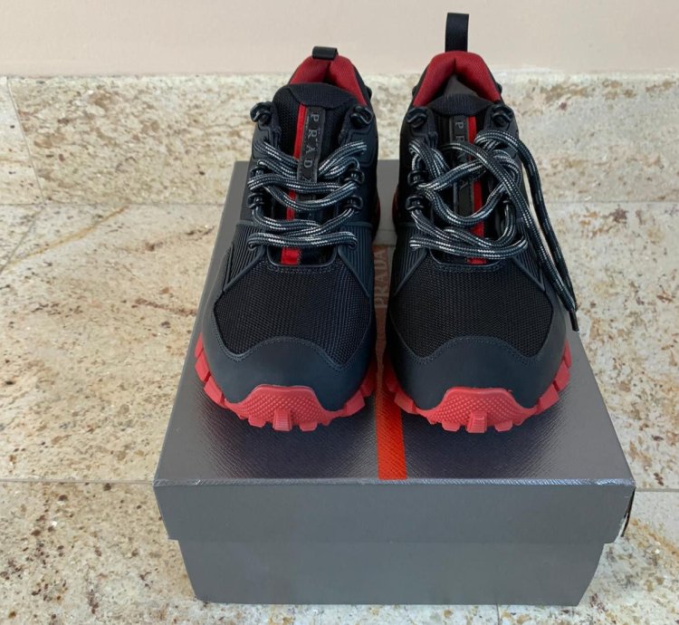 Low Top Trainers In Black Rubio