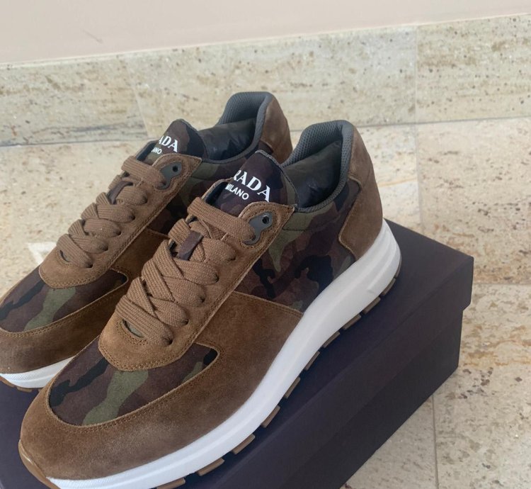 Low Top Trainers In Sigaro Mimetico