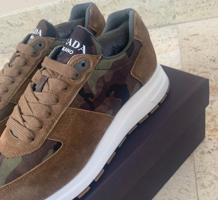 Low Top Trainers In Sigaro Mimetico