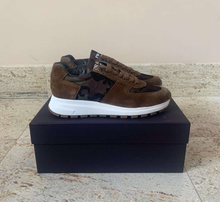 Low Top Trainers In Sigaro Mimetico