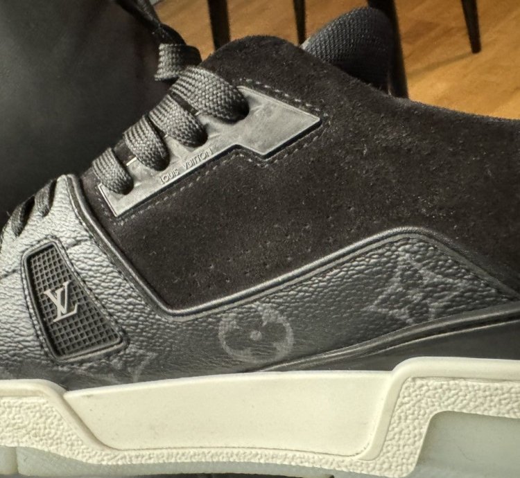 Luis Vuitton Virgil Abloh Sneaker