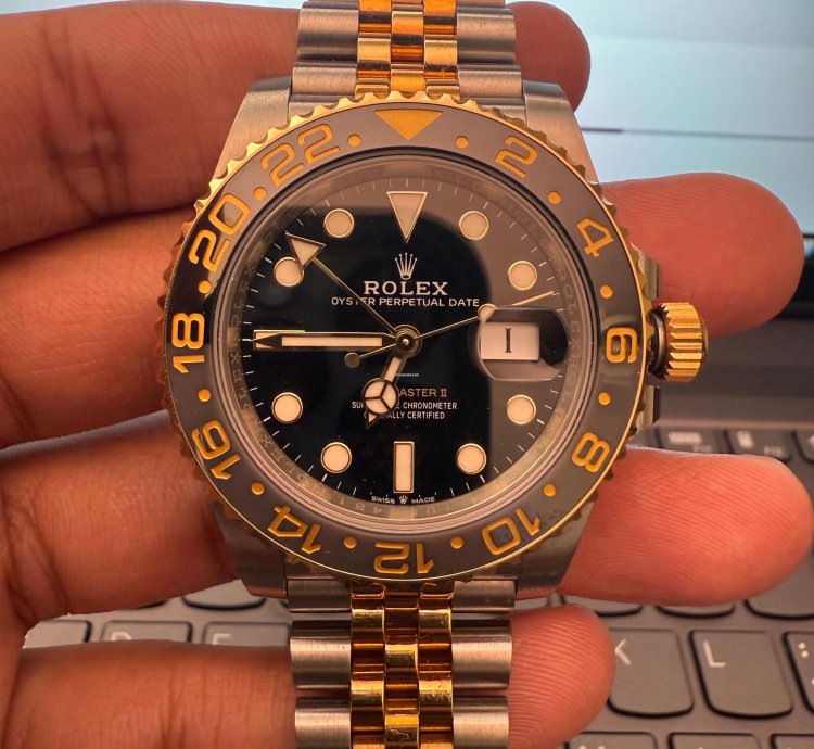 Rolex Gmt-master Ii Box And Papers No Scratches Worn On Special Occasions Only