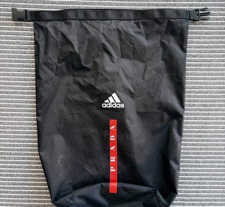 Luna Rossa 21 Prada Adidas Sportswear Yachting Club