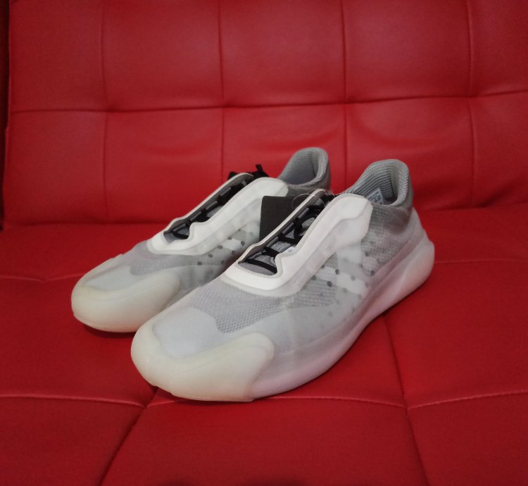 Luna Rossa 21 Sample Pair