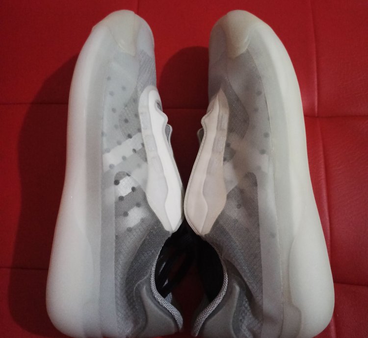 Luna Rossa 21 Sample Pair