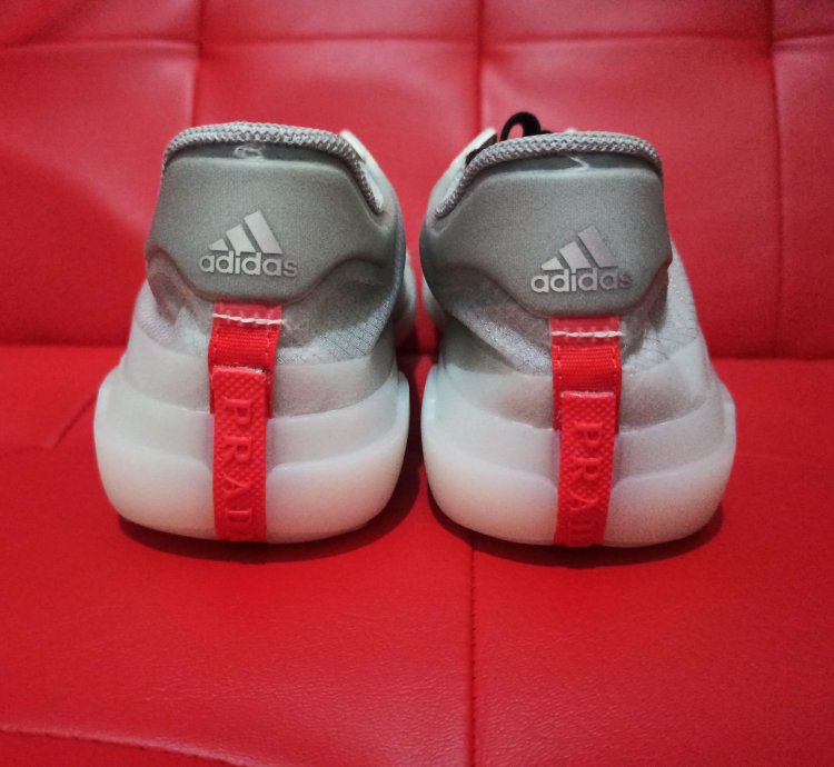 Luna Rossa 21 Sample Pair