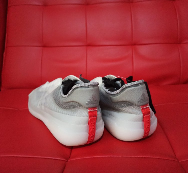 Luna Rossa 21 Sample Pair