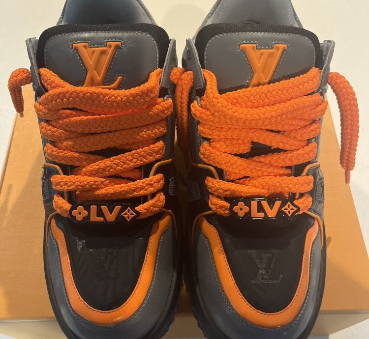 Lv Maxi Trainer Black Orange Sz11 5us