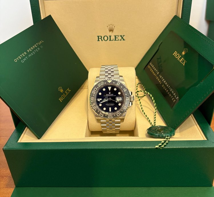 Rolex Gmt-master Ii Bruce Wayne - Jubilee - 126710grnr - 2025
