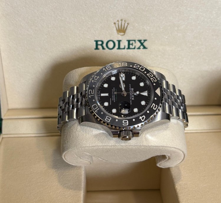 Rolex Gmt-master Ii Bruce Wayne - Jubilee - 126710grnr - 2025