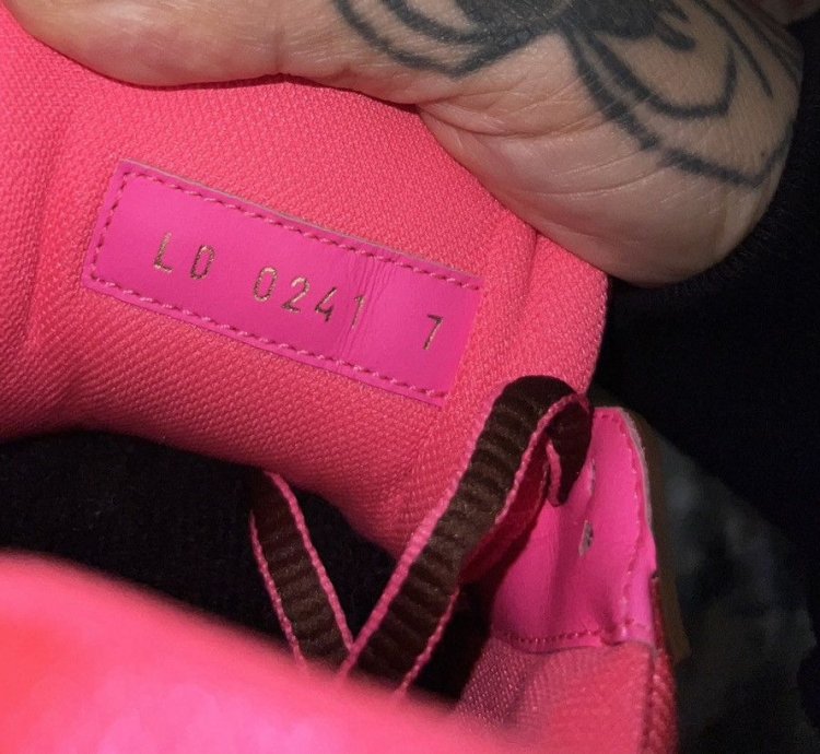 Lv Monogram Trainers Lv7 Us9