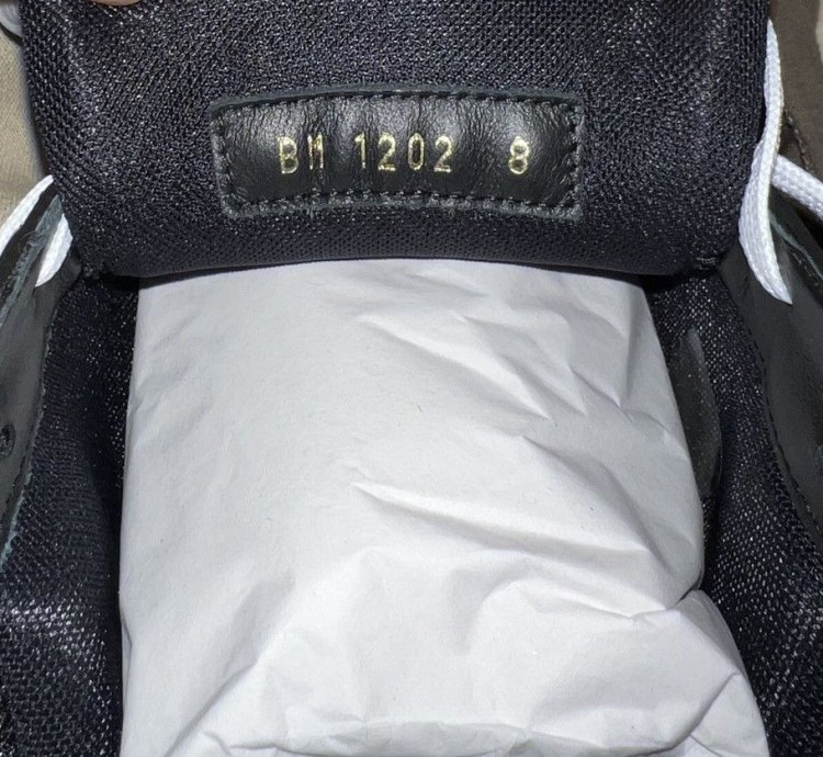 Lv Monogram Trainers Lv8 Us10