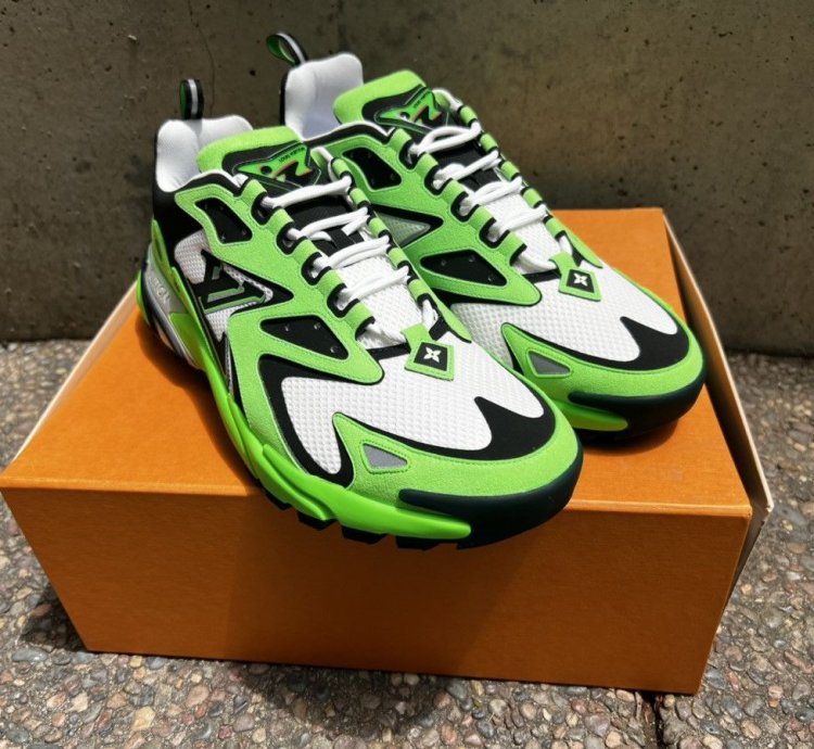 Lv Runner Tactic Sneaker