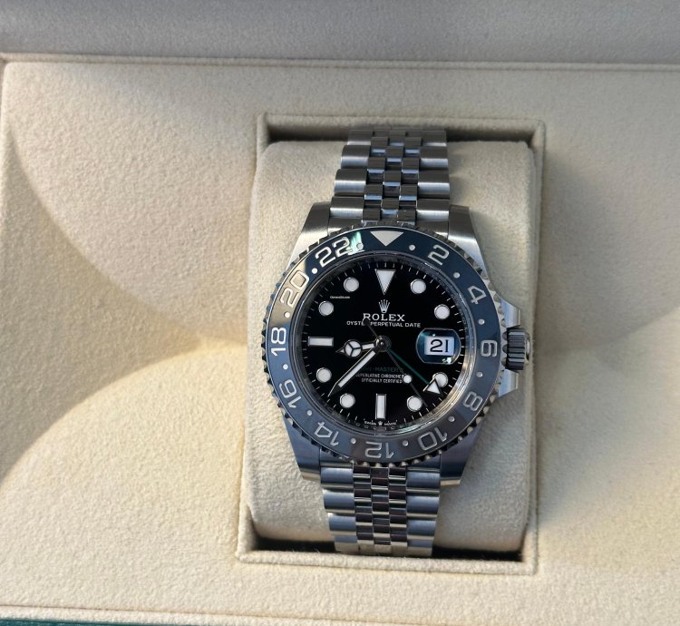 Rolex Gmt-master Ii Bruce Wayne 126710grnr Jubilee 2025