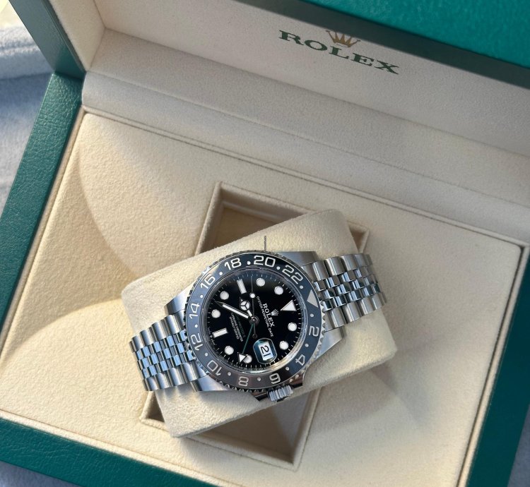 Rolex Gmt-master Ii Bruce Wayne 126710grnr Jubilee 2025