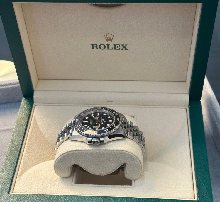 Rolex Gmt-master Ii Bruce Wayne 126710grnr Jubilee 2025