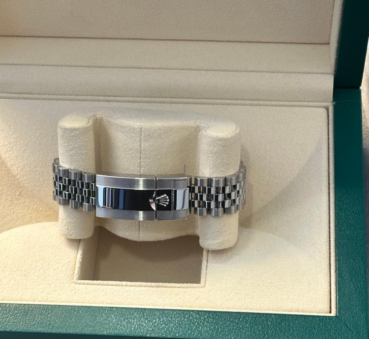 Rolex Gmt-master Ii Bruce Wayne 126710grnr Jubilee 2025