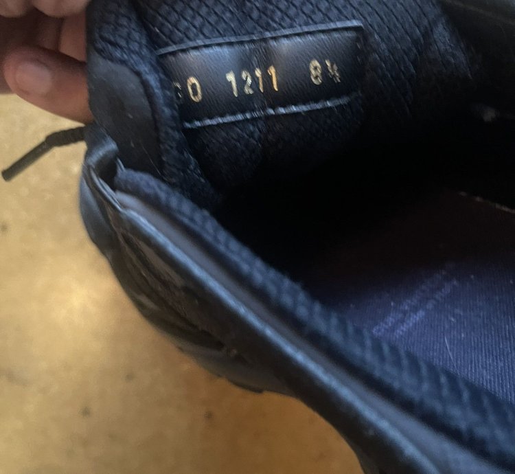 Lv Runner Tatic Sneaker