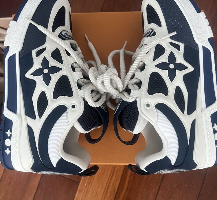 Lv Skate Sneakers