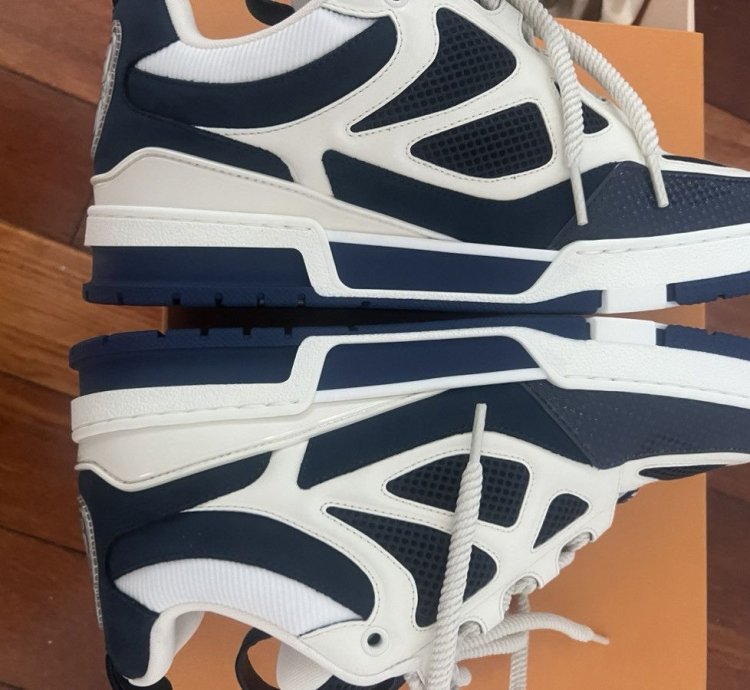 Lv Skate Sneakers