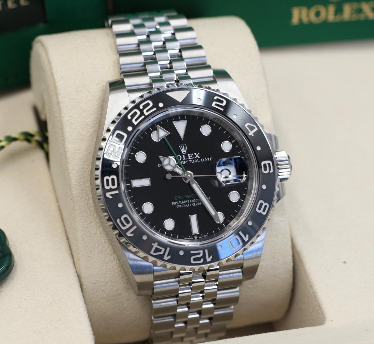 Rolex Gmt-master Ii Bruce Wayne Jubilee 126710grnr 2025 Full Set