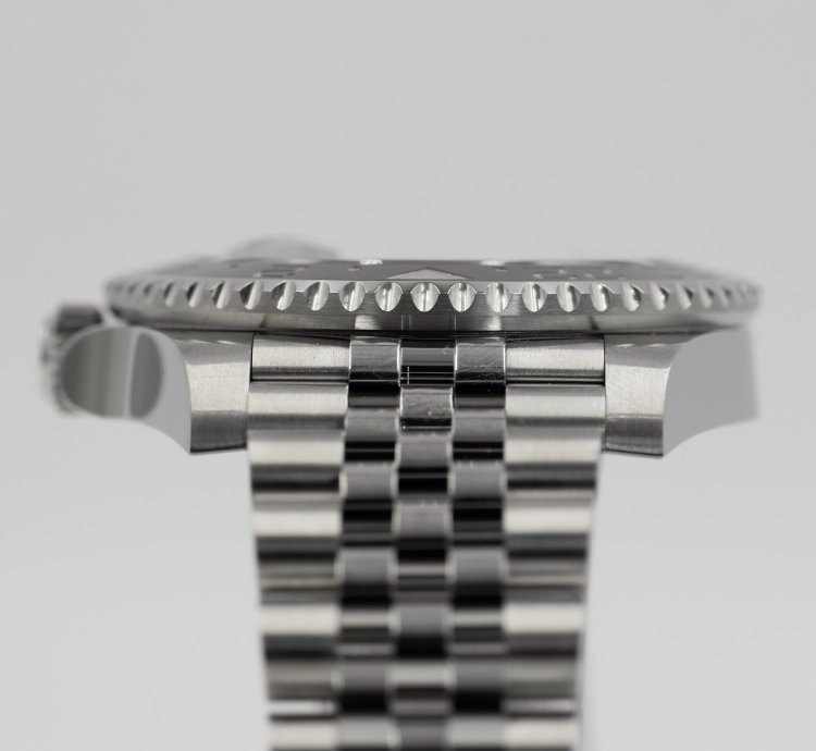 Rolex Gmt-master Ii Bruce Wayne Jubilee 126710grnr 2025 Full Set