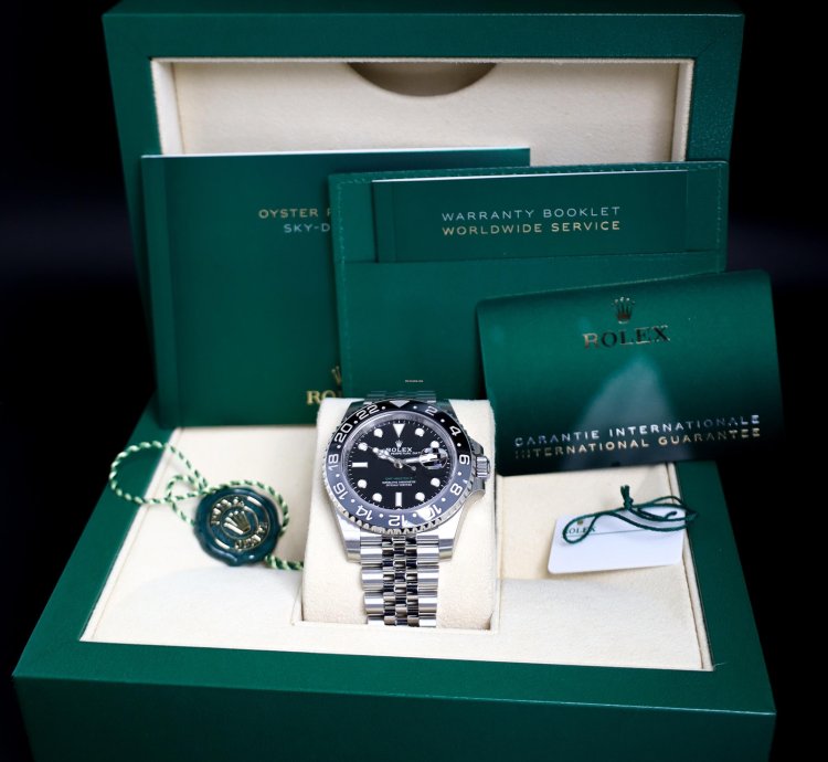 Rolex Gmt-master Ii Bruce Wayne Jubilee Full Set Fully Stickered