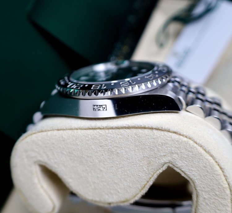Rolex Gmt-master Ii Bruce Wayne Jubilee Full Set Fully Stickered