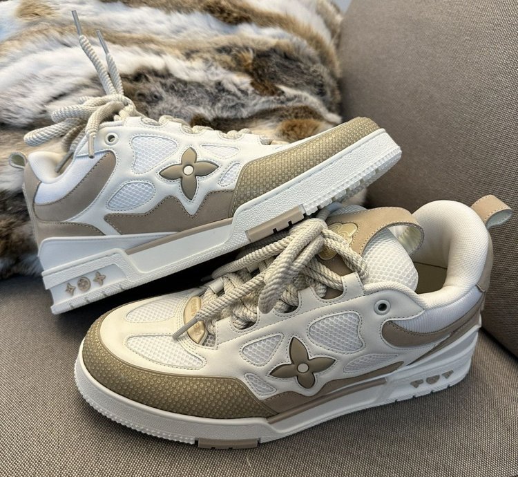 Lv Skate Trainers Size10